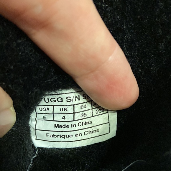 UGG Baileys Short Boots size 5 very good condition no rips smell or stains - Picture 13 of 16